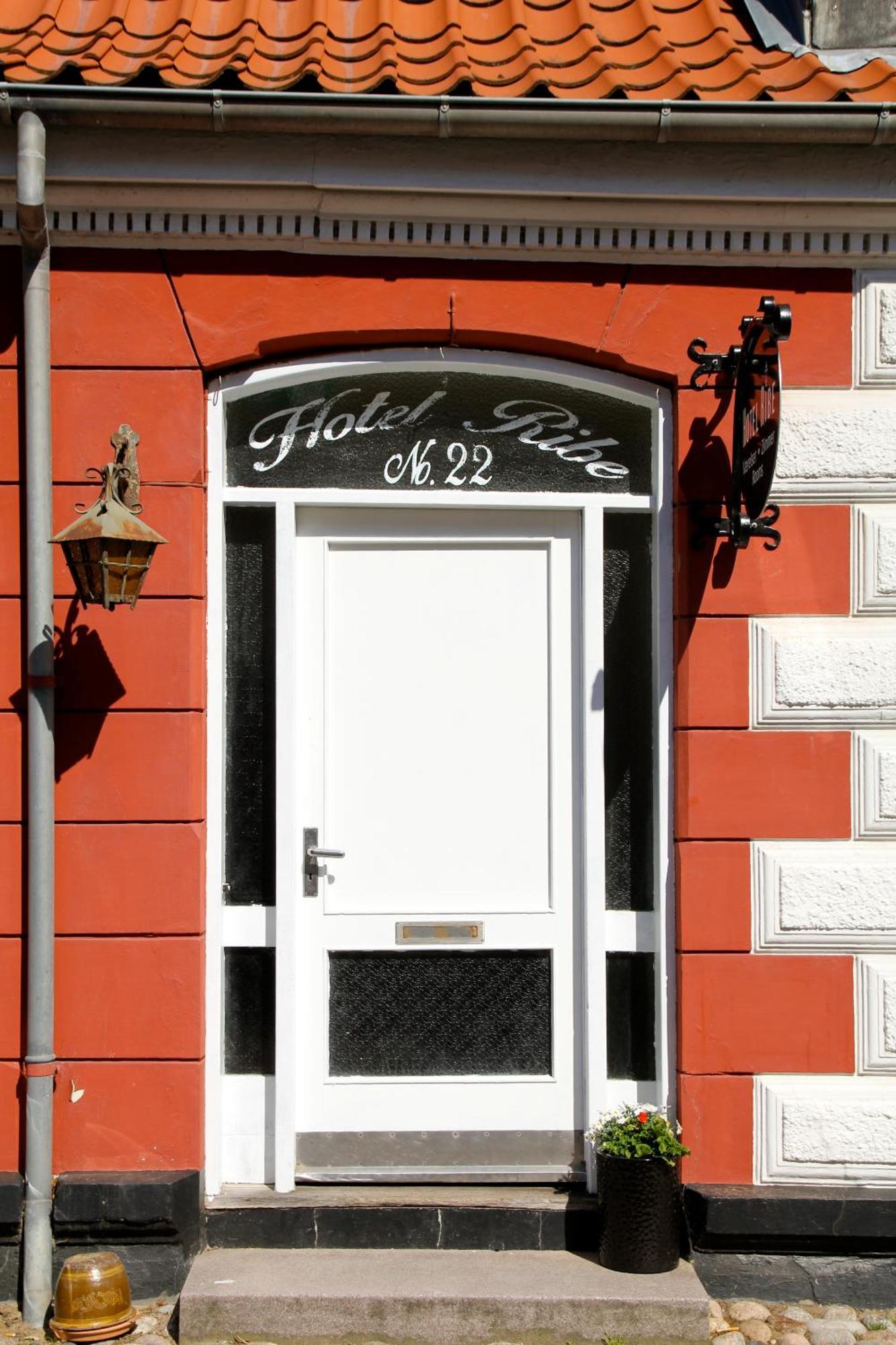 Hotel Рибе Екстериор снимка